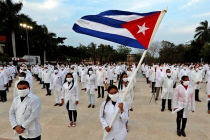 Des médecins cubains en Afrique du Sud