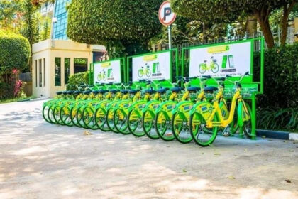 vélos électriques en libre-service à Kigali