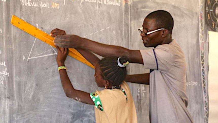 enseignants fonctionnaires au Togo