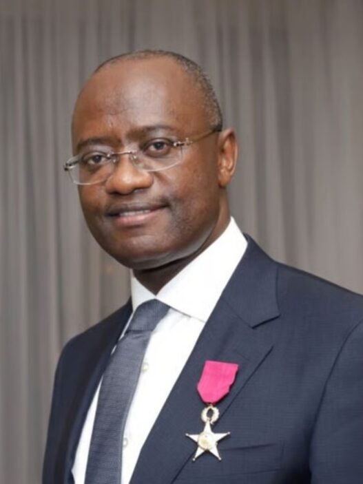 Dr George Elombi