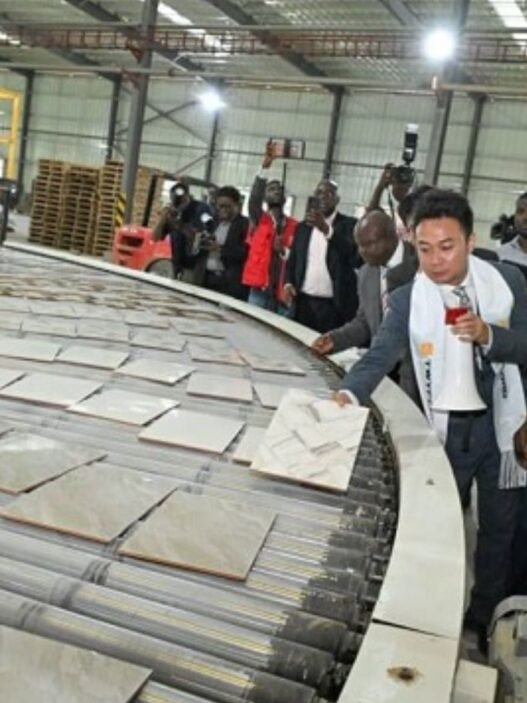 usine de fabrication de carreaux en Côte d’Ivoire