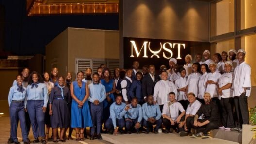 restaurant Must by Genesis